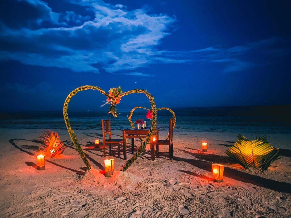 The Golden Blue Luxury Hotel Bwejuu Extérieur photo