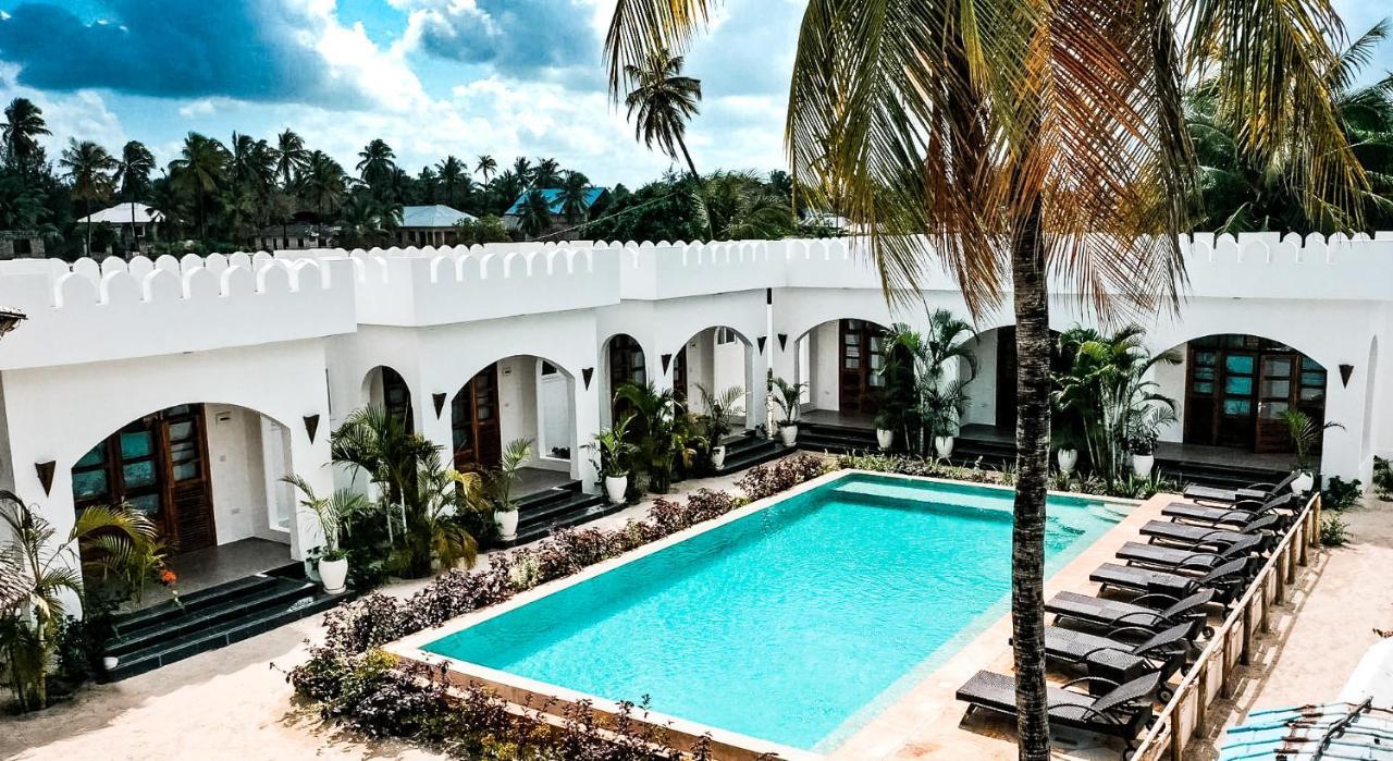 The Golden Blue Luxury Hotel Bwejuu Extérieur photo