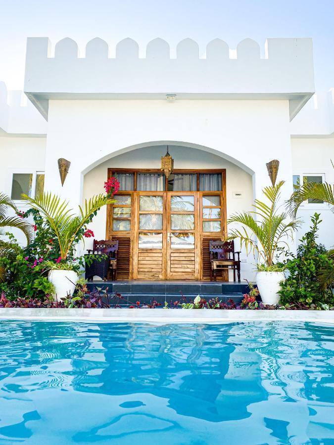 The Golden Blue Luxury Hotel Bwejuu Extérieur photo