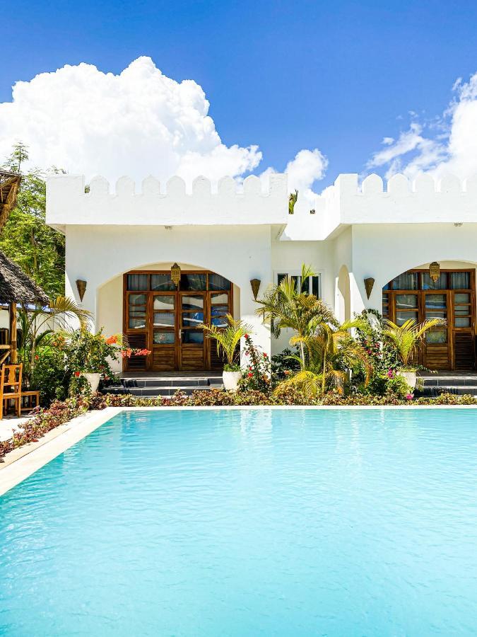 The Golden Blue Luxury Hotel Bwejuu Extérieur photo