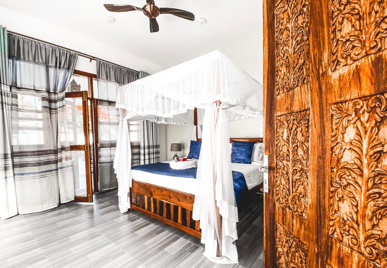 The Golden Blue Luxury Hotel Bwejuu Extérieur photo