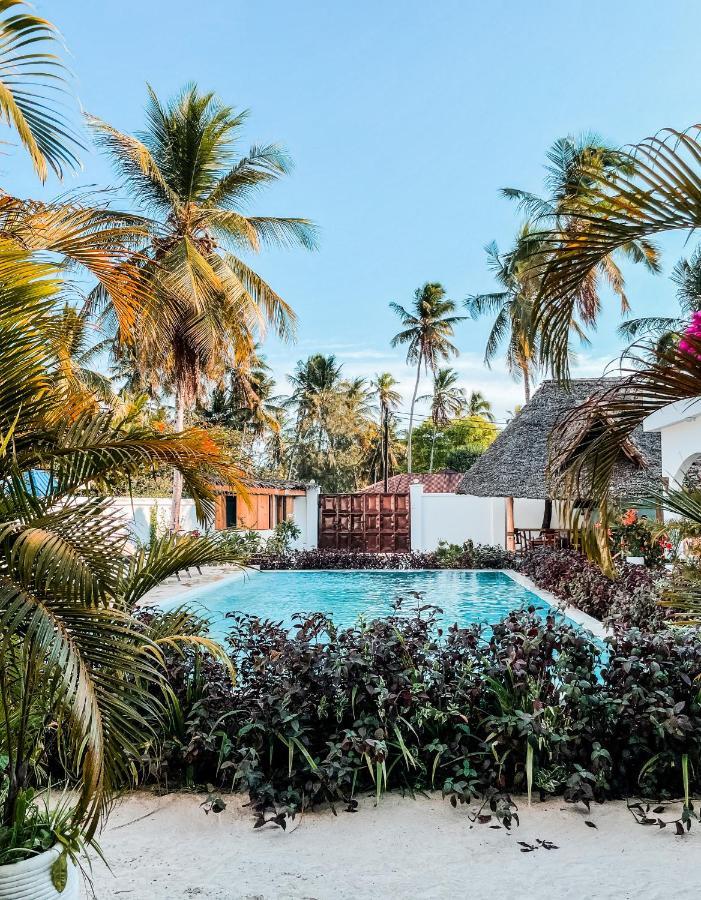 The Golden Blue Luxury Hotel Bwejuu Extérieur photo