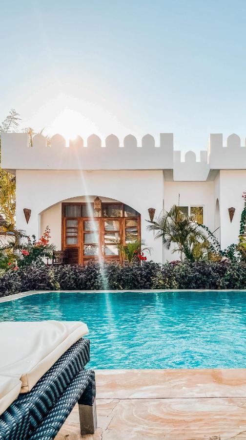 The Golden Blue Luxury Hotel Bwejuu Extérieur photo